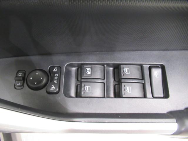 ロッキー プレミアムＧ　シートヒーター　オートライト　キーフリー　アイドリングストップ　バックモニター　ディスプレイオーディオ　ドライブレコーダー　ＵＳＢ入力端子　Ｂｌｕｅｔｏｏｔｈ　ティーゼットデオプラス（16枚目）