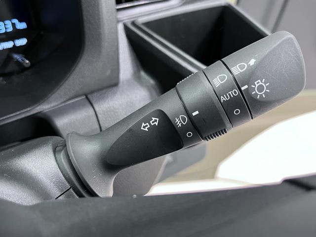 ハイゼットトラック ジャンボエクストラ　ＬＥＤヘッドランプ　バックモニター　９インチディスプレイオーディオ　ＵＳＢ入力端子　Ｂｌｕｅｔｏｏｔｈ　荷台作業灯　オートライト　キーフリー　アイドリングストップ　ティーゼットデオプラス（22枚目）