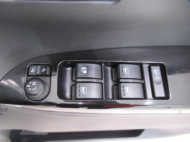 タント カスタムＸトップエディション　ＳＡ２　左側パワースライドドア　オートライト　キーフリー　アイドリングストップ　ＵＳＢ入力端子　電動格納式ドアミラー　衝突被害軽減システム　レーンアシスト　ティーゼットデオプラス（14枚目）