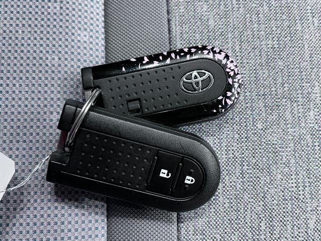 パッソ X LパッケージS キーフリー アイドリングストップ 電動格納式ドアミラー エアコン パワーステアリング パワーウィンドウ 運転席エアバッグ ABS ティーゼットデオプラス(50枚目)