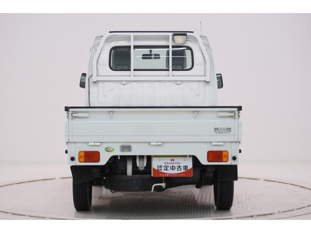 キャリイトラック ＦＣエアコン・パワステ　４ＷＤ　ＭＴ５速　荷台作業灯　ＡＭ／ＦＭラジオ　エアコン　パワーステアリング　ティーゼットデオプラス（6枚目）