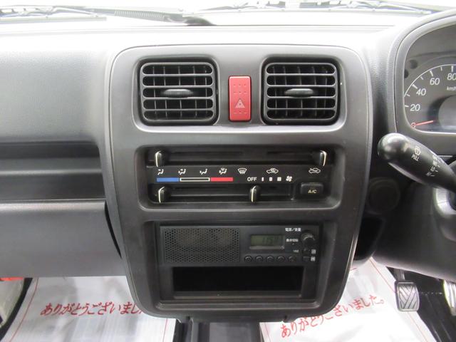 キャリイトラック ＦＣエアコン・パワステ　４ＷＤ　ＭＴ５速　荷台作業灯　ＡＭ／ＦＭラジオ　エアコン　パワーステアリング　ティーゼットデオプラス（13枚目）