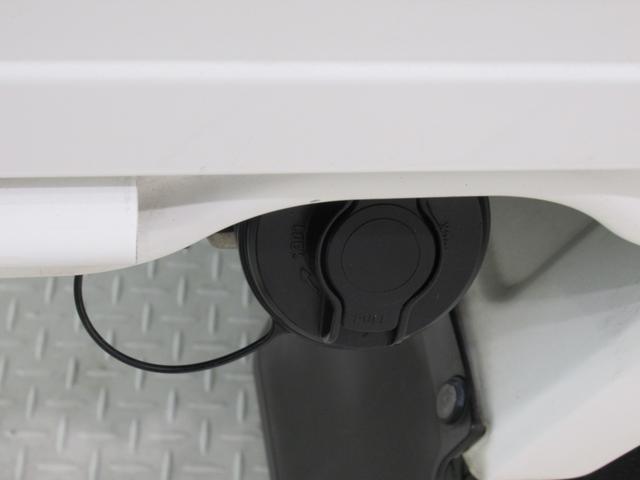 キャリイトラック ＦＣエアコン・パワステ　４ＷＤ　ＭＴ５速　荷台作業灯　ＡＭ／ＦＭラジオ　エアコン　パワーステアリング　ティーゼットデオプラス（33枚目）