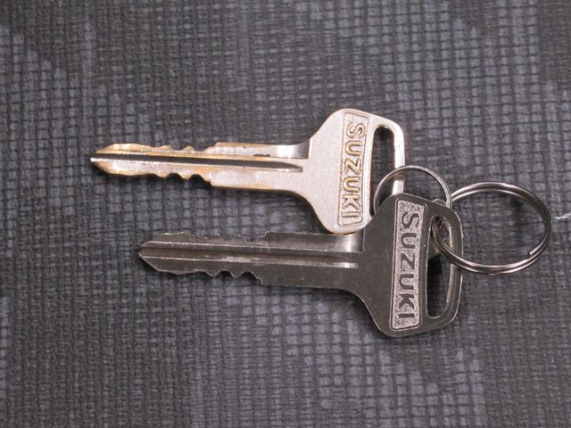 キャリイトラック ＦＣエアコン・パワステ　４ＷＤ　ＭＴ５速　荷台作業灯　ＡＭ／ＦＭラジオ　エアコン　パワーステアリング　ティーゼットデオプラス（38枚目）