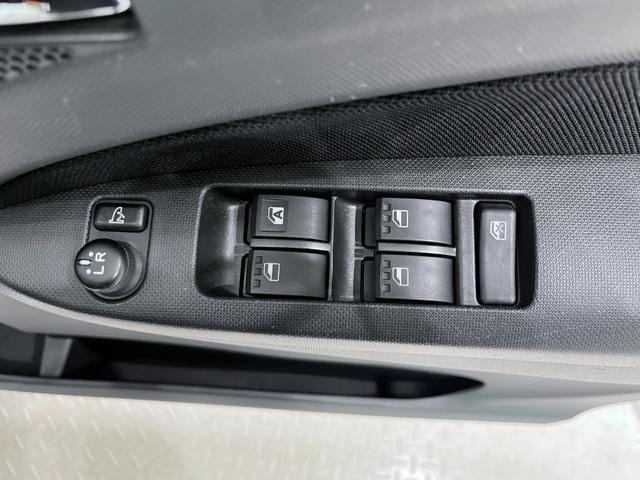 ムーヴ カスタムXリミテッド キーフリー 電動格納式ドアミラー エアコン パワーステアリング パワーウィンドウ 運転席エアバッグ ABS ティーゼットデオプラス(14枚目)