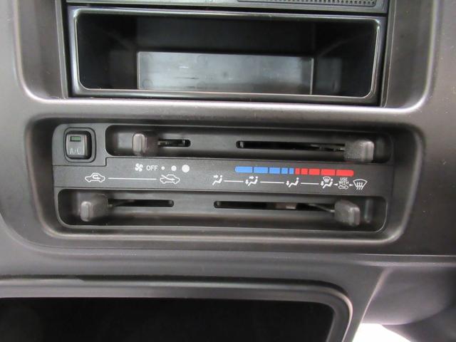 ハイゼットトラック エアコン・パワステ　スペシャル　４ＷＤ　ＭＴ５速　ＡＭ／ＦＭラジオ　エアコン　パワーステアリング　ティーゼットデオプラス（20枚目）