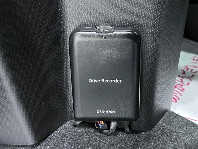 タント カスタムＲＳ　シートヒーター　両側パワースライドドア　オートライト　キーフリー　アイドリングストップ　パノラマモニター　ナビ　ドライブレコーダー　ＵＳＢ入力端子　Ｂｌｕｅｔｏｏｔｈ　ティーゼットデオプラス（26枚目）