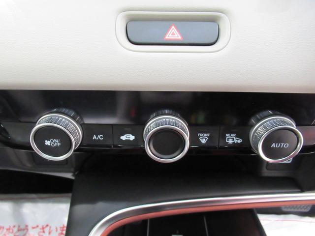 ヴェゼル ｅ：ＨＥＶ　ＰＬａＹ　シートヒーター　オートライト　キーフリー　電動格納式ドアミラー　エアコン　パワーステアリング　パワーウィンドウ　運転席エアバッグ　ＡＢＳ　ティーゼットデオプラス（25枚目）