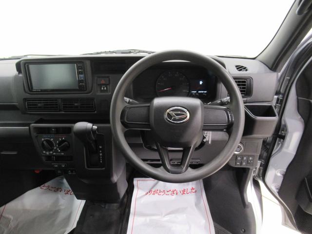 ハイゼットカーゴ クルーズ　両側スライドドア　オートライト　キーフリー　アイドリングストップ　バックモニター　ナビ　ドライブレコーダー　ＵＳＢ入力端子　Ｂｌｕｅｔｏｏｔｈ　ティーゼットデオプラス（11枚目）