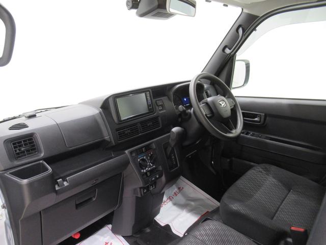 ハイゼットカーゴ クルーズ　両側スライドドア　オートライト　キーフリー　アイドリングストップ　バックモニター　ナビ　ドライブレコーダー　ＵＳＢ入力端子　Ｂｌｕｅｔｏｏｔｈ　ティーゼットデオプラス（12枚目）