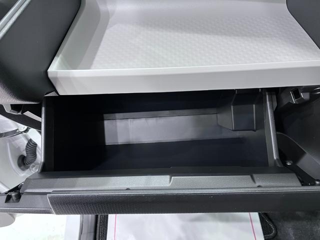 タント Ｘ　バックモニター　７インチナビ　左側パワースライドドア　シートヒーター　ＵＳＢ入力端子　Ｂｌｕｅｔｏｏｔｈ　オートライト　キーフリー　アイドリングストップ　ティーゼットデオプラス（29枚目）