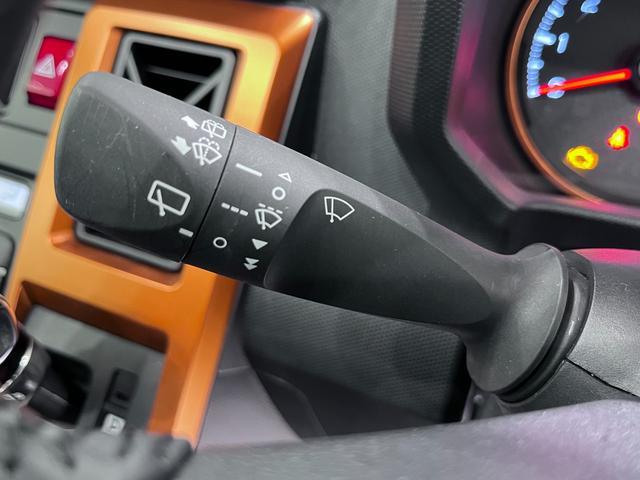 タフト Ｇ　シートヒーター　オートライト　キーフリー　アイドリングストップ　ＵＳＢ入力端子　衝突被害軽減システム　レーンアシスト　オートマチックハイビーム　電動パーキングブレーキ　ティーゼットデオプラス（18枚目）