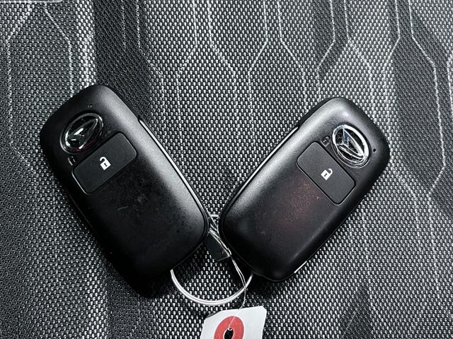 タフト Ｇ　シートヒーター　オートライト　キーフリー　アイドリングストップ　ＵＳＢ入力端子　衝突被害軽減システム　レーンアシスト　オートマチックハイビーム　電動パーキングブレーキ　ティーゼットデオプラス（50枚目）