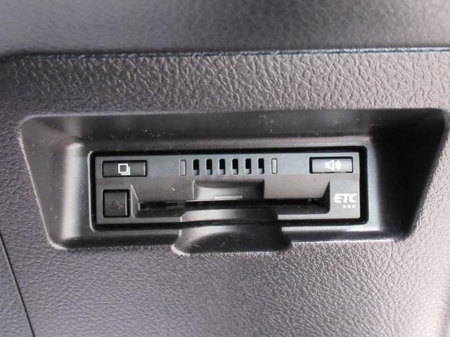 ヴィッツ ハイブリッドＵ　シートヒーター　オートライト　キーフリー　電動格納式ドアミラー　エアコン　パワーステアリング　パワーウィンドウ　運転席エアバッグ　ＡＢＳ　ティーゼットデオプラス（18枚目）