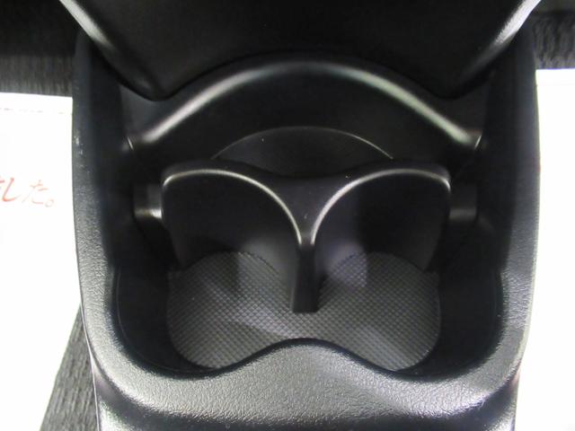 ヴィッツ ハイブリッドＵ　シートヒーター　オートライト　キーフリー　電動格納式ドアミラー　エアコン　パワーステアリング　パワーウィンドウ　運転席エアバッグ　ＡＢＳ　ティーゼットデオプラス（33枚目）