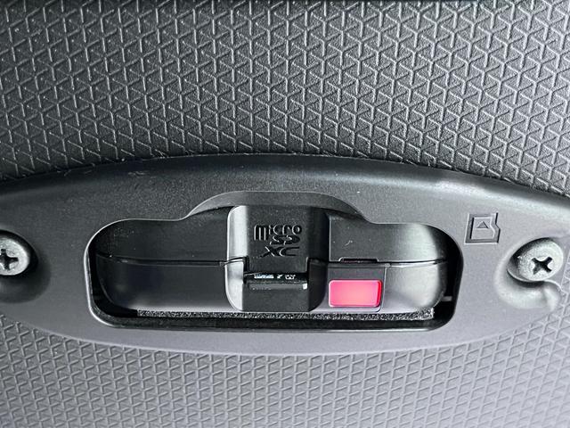 タント Ｘ　シートヒーター　左側パワースライドドア　オートライト　キーフリー　アイドリングストップ　パノラマモニター　ナビ　ドライブレコーダー　ＵＳＢ入力端子　Ｂｌｕｅｔｏｏｔｈ接続　ティーゼットデオプラス（26枚目）