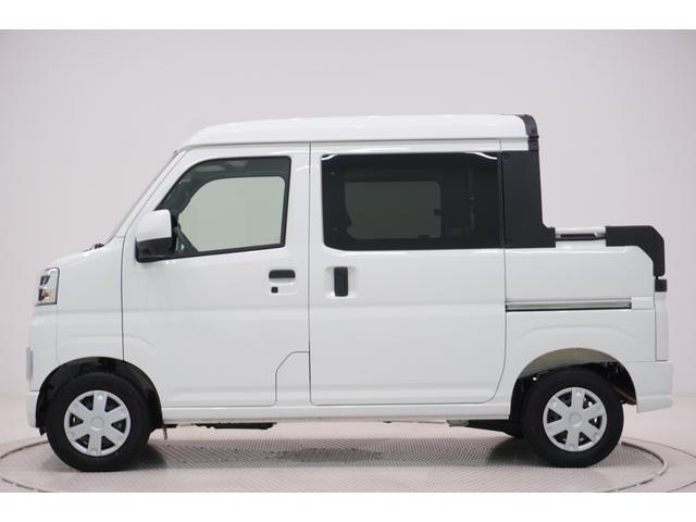 ハイゼットカーゴ デッキバンＧ　ＬＥＤヘッドランプ　７インチナビ　両側パワースライドドア　ＵＳＢ入力端子　Ｂｌｕｅｔｏｏｔｈ　オートライト　キーフリー　アイドリングストップ　ティーゼットデオプラス（5枚目）