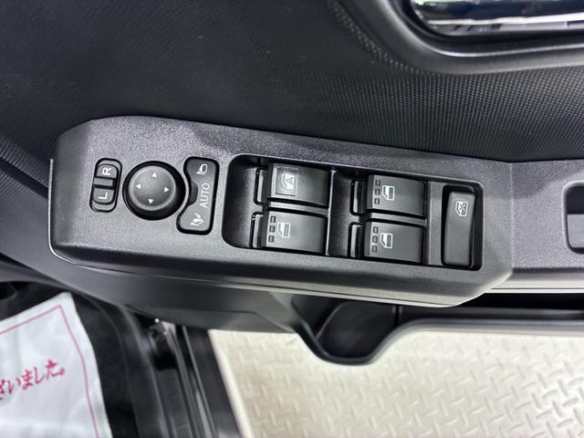 タフト Ｇ　クロムベンチャー　シートヒーター　オートライト　キーフリー　アイドリングストップ　バックモニター　ナビ　ドライブレコーダー　ＵＳＢ入力端子　Ｂｌｕｅｔｏｏｔｈ　電動パーキングブレーキ　ティーゼットデオプラス（14枚目）