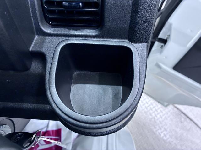 ハイゼットトラック エクストラ　ＳＡ３ｔ　ＬＥＤヘッドランプ　荷台作業灯　ＣＤチューナー　衝突被害軽減システム　レーンアシスト　エアコン　パワーステアリング　パワーウィンドウ　運転席エアバッグ　ＡＢＳ　ティーゼットデオプラス（28枚目）