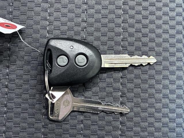 ハイゼットトラック エクストラ　ＳＡ３ｔ　ＬＥＤヘッドランプ　荷台作業灯　ＣＤチューナー　衝突被害軽減システム　レーンアシスト　エアコン　パワーステアリング　パワーウィンドウ　運転席エアバッグ　ＡＢＳ　ティーゼットデオプラス（44枚目）