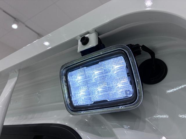 ハイゼットトラック スタンダード　農用スペシャル　４ＷＤ　荷台作業灯　ＡＭ／ＦＭラジオ　オートライト　アイドリングストップ　衝突被害軽減システム　レーンアシスト　オートマチックハイビーム　ティーゼットデオプラス（32枚目）