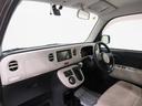 ダイハツのお店では、ダイハツ車を知り尽くしたプロフェッショナルが、専用の診断機器を使って各システムを点検しております。