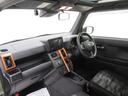 ダイハツのお店では、ダイハツ車を知り尽くしたプロフェッショナルが、専用の診断機器を使って各システムを点検しております。