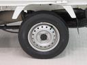 キャリイトラック ＦＣエアコン・パワステ　４ＷＤ　ＭＴ５速　荷台作業灯　ＡＭ／ＦＭラジオ　エアコン　パワーステアリング　ティーゼットデオプラス（7枚目）