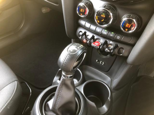 ＭＩＮＩ クーパーＤ　禁煙車・３．７万キロ・コンフォートアクセス・バックカメラ・ＡＵＸ・ＵＳＢ入力・検査Ｒ９年３月まで（28枚目）