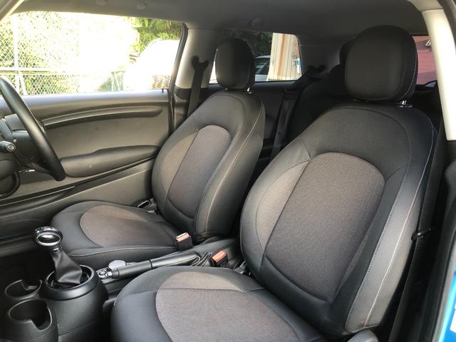 ＭＩＮＩ クーパーＤ　禁煙車・３．７万キロ・コンフォートアクセス・バックカメラ・ＡＵＸ・ＵＳＢ入力・検査Ｒ９年３月まで（32枚目）