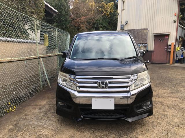 ステップワゴンスパーダ Ｚ　１オーナー・禁煙車・８インチナビ・フルセグ・Ｂｌｕｅｔｏｏｔｈ・ＤＶＤ・リアフリップダウンモニター・ＥＴＣ・スマートキー・両側パワースライド・純正１６ＡＷ・ディスチャージ（4枚目）