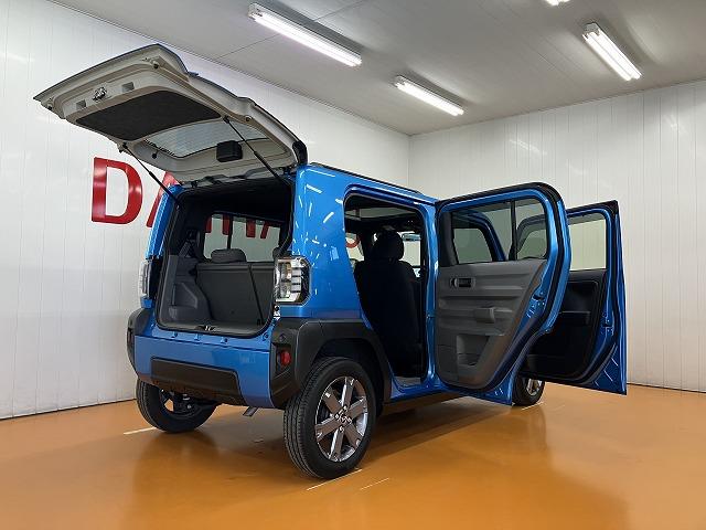 タフト Ｇターボ　サポカーＳワイド適合　スカイフィールトップ　電動パーキングブレーキ　全車速追従機能付ＡＣＣ　パノラマモニター対応　シートヒーター　ＵＳＢ接続端子　キーフリー（9枚目）