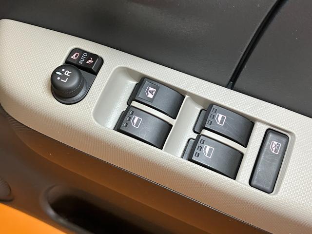 ミラトコット Ｘ　ＳＡＩＩＩ　サポカーＳワイド適合　ＵＳＢ接続端子　ＥＴＣ　ドラレコ　ステアリングスイッチ　コーナーセンサー　光軸調整ダイヤル　オートハイビーム　アイドリングストップ　横滑り防止機能　誤発進抑制機能　キーフリー（16枚目）