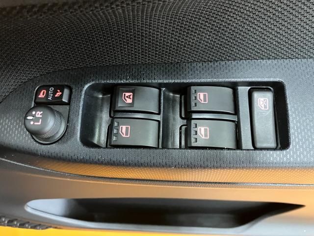 ムーヴ ＸリミテッドＩＩ　ＳＡＩＩＩ　サポカーＳワイド適合　Ｂカメラ　ドラレコ　ステアリングスイッチ　Ｐスタート　運転席シートヒーター　アイドリングストップ　横滑り防止機能　誤発進抑制機能　オートハイビーム　光軸調整ダイヤル　キーフリー（16枚目）