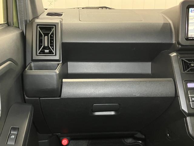 タフト Ｘ　サポカーＳワイド適合　ドラレコ　スカイフィールトップ　Ｂカメラ　ステアリングスイッチ　ＵＳＢ接続端子　電動パーキングブレーキ　Ｐスタート　コーナーセンサー　アイドリングストップ　オートハイビーム（11枚目）