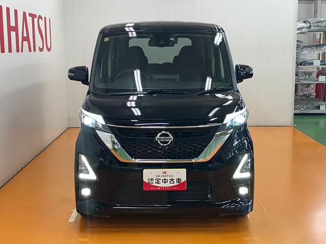 ルークス ハイウェイスター　Ｇターボプロパイロットエディション　衝突被害軽減ブレーキシステム　両側オートスライドドア　ドラレコ　クルーズコントロール　ステアリングスイッチ　アラウンドビューモニター　電動パーキングブレーキ　エマージェンシースイッチ（4枚目）