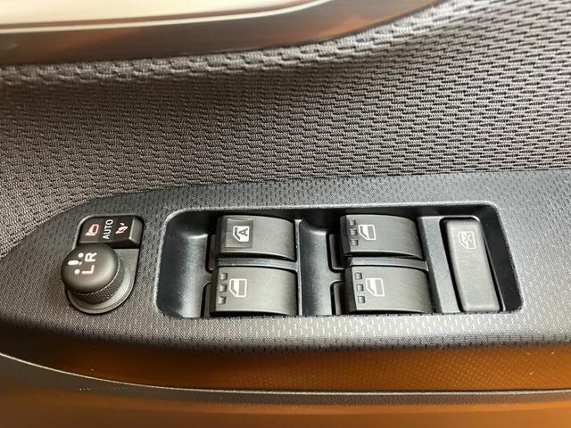 ムーヴ カスタム　Ｘ　ステアリングスイッチ　オーディオ　オートエアコン　Ｐスタート　エコアイドル　横滑り防止装置　電動格納ミラー　パワーウインドウ　キーフリー（18枚目）