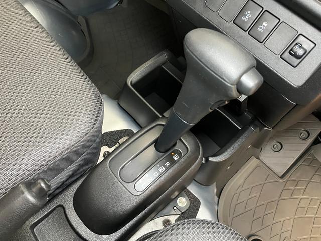 ハイゼットトラック スタンダードSAIIIt サポカーSワイド適合 三方開 パワーステアリング ラジオ エアコン 光軸調整ダイヤル 横滑り防止機能 誤発進抑制機能 ETC(16枚目)