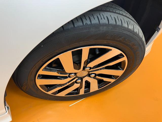 トール カスタムＧ　リミテッドＩＩ　ＳＡＩＩＩ　サポカーＳワイド適合　ドラレコ　両側オートスライドドア　パノラマモニター対応　クルーズコントロール　ステアリングスイッチ　ＵＳＢ接続端子　シートヒーター　Ｐスタート　コーナーセンサー　キーフリー（29枚目）