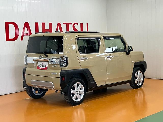 タフト Ｇターボ　クロムベンチャー　サポカーＳワイド適合　パノラマモニター対応　ＥＴＣ　ドラレコ　スカイフィールトップ　電動パーキングブレーキ　全車速追従機能付ＡＣＣ　ステアリングスイッチ　シートヒーター　コーナーセンサー　キーフリー（8枚目）