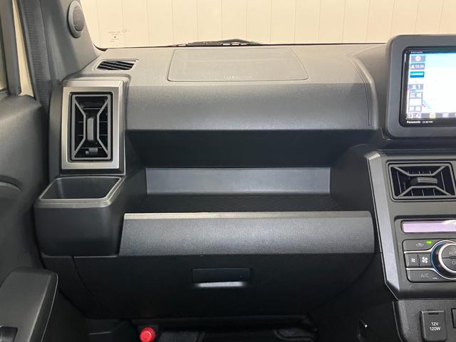 タフト Ｇターボ　クロムベンチャー　サポカーＳワイド適合　パノラマモニター対応　ＥＴＣ　ドラレコ　スカイフィールトップ　電動パーキングブレーキ　全車速追従機能付ＡＣＣ　ステアリングスイッチ　シートヒーター　コーナーセンサー　キーフリー（11枚目）