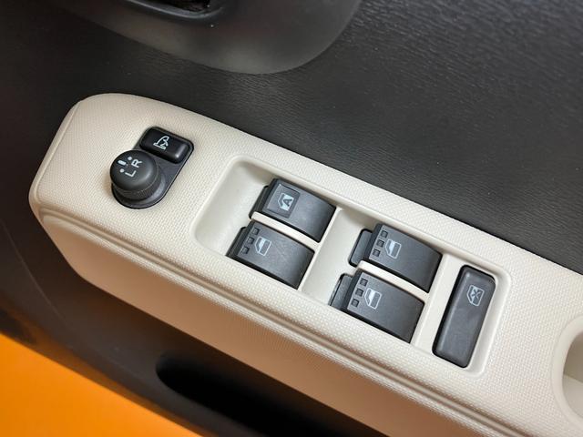 ミラココア ココアプラスＸスペシャルコーデ　ナビ　オートエアコン　Ｂカメラ　エコアイドル　光軸調整ダイヤル　電動格納ミラー　パワーウインドウ　ＥＴＣ　キーフリー（17枚目）