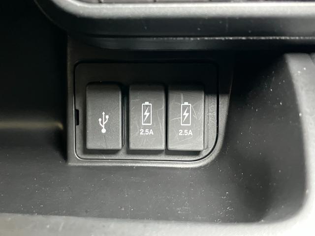 N-BOXカスタム G・Lホンダセンシング 衝突被害軽減ブレーキシステム 両側オートスライドドア ステアリングスイッチ クルーズコントロール USB接続端子 ETC Pスタート レーンアシスト キーフリー(18枚目)