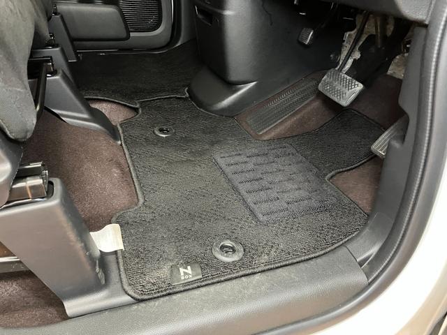 N-BOXカスタム G・Lホンダセンシング 衝突被害軽減ブレーキシステム 両側オートスライドドア ステアリングスイッチ クルーズコントロール USB接続端子 ETC Pスタート レーンアシスト キーフリー(24枚目)