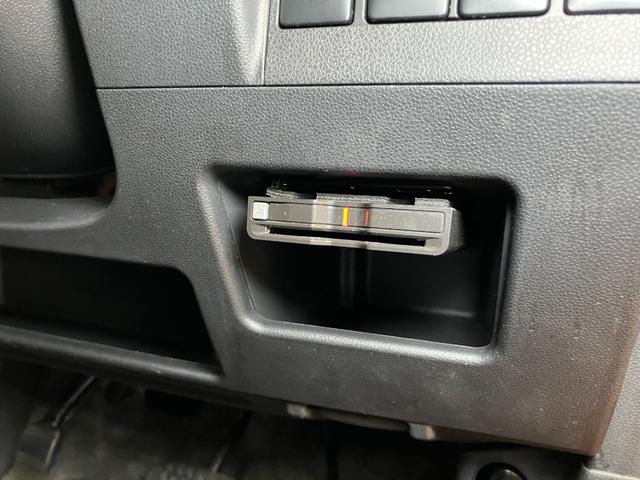 タント カスタムRS トップエディションVS SAIII サポカーSワイド適合 ドラレコ ミラクルオープンドア パノラマモニター対応 両側オートスライドドア ステアリングスイッチ USB接続端子 Pスタート 運転席シートヒーター オートハイビーム(19枚目)