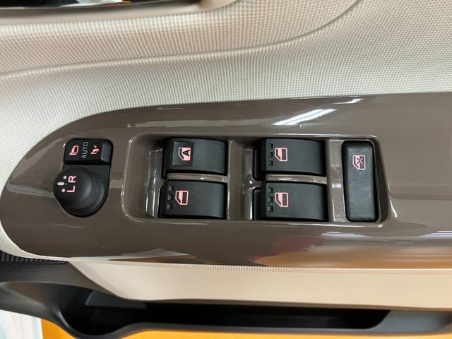 ムーヴキャンバス Ｇメイクアップリミテッド　ＳＡＩＩＩ　サポカーＳワイド適合　ドラレコ　パノラマモニター対応　両側オートスライドドア　ステアリングスイッチ　ＵＳＢ接続端子　Ｐスタート　オートハイビーム　ＥＴＣ　置きラクボックス　キーフリー（19枚目）