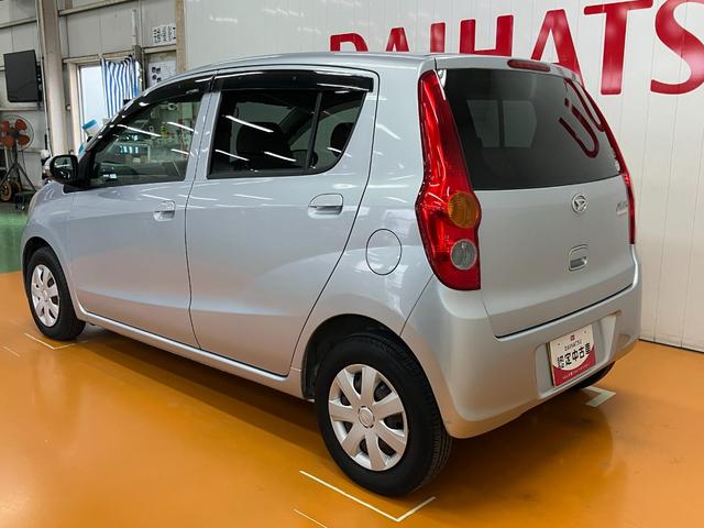 ミラ Ｘリミテッド　オートエアコン　シガレットライター　光軸調整ダイヤル　電動格納ミラー　パワーウインドウ　キーレス（6枚目）