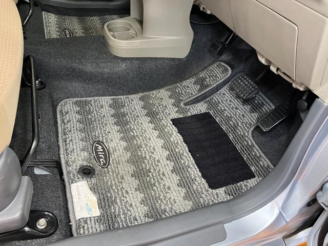 ミラ Ｘリミテッド　オートエアコン　シガレットライター　光軸調整ダイヤル　電動格納ミラー　パワーウインドウ　キーレス（20枚目）