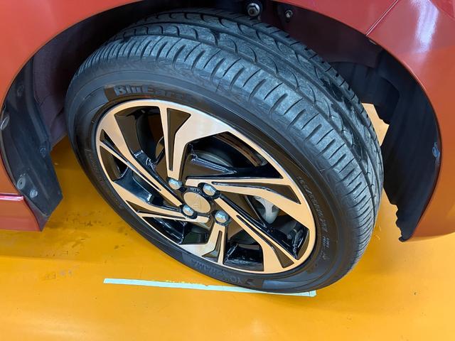 タント カスタムＲＳスタイルセレクション　サポカーＳワイド適合　ミラクルオープンドア　パノラマモニター対応　ＥＴＣ　ドラレコ　ＵＳＢ接続端子　両側オートスライドドア　ステアリングスイッチ　シートヒーター　後席モニタ　Ｐスタート　キーフリー（30枚目）