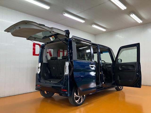 タント カスタムＲＳ　トップエディションＶＳ　ＳＡＩＩＩ　４ＷＤ　サポカーＳワイド適合　デイライト　ミラクルオープンドア　両側オートスライドドア　パノラマモニター対応　運転席シートヒーター　ステアリングスイッチ　ＵＳＢ接続端子　キーフリー（9枚目）